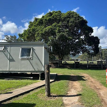 Gundy Pub & Caravan Park Gundiah Luaran gambar