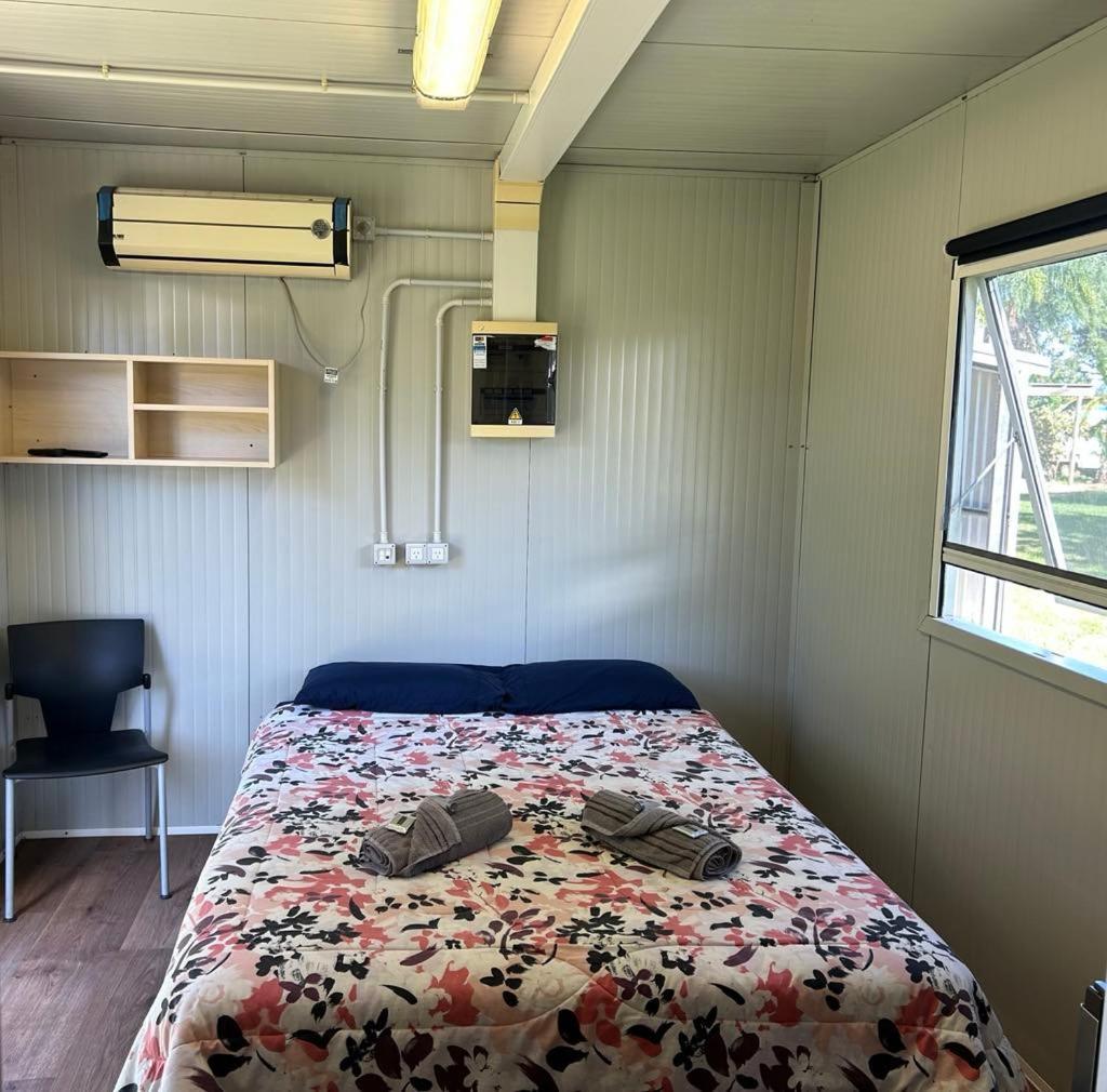 Gundy Pub & Caravan Park Gundiah Luaran gambar