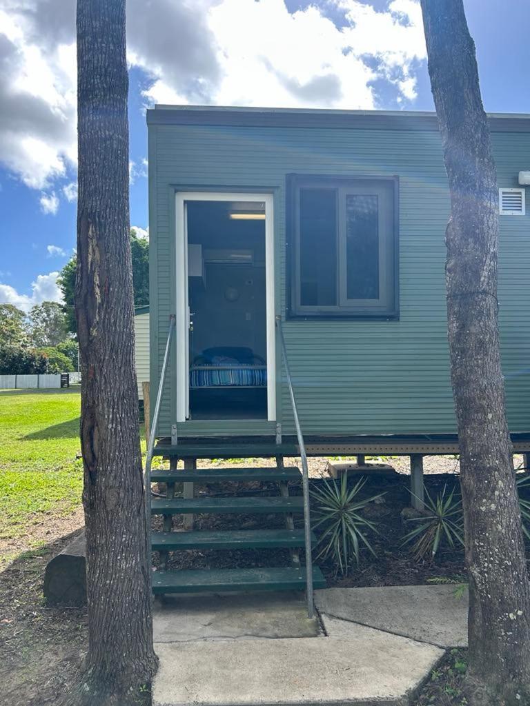 Gundy Pub & Caravan Park Gundiah Luaran gambar
