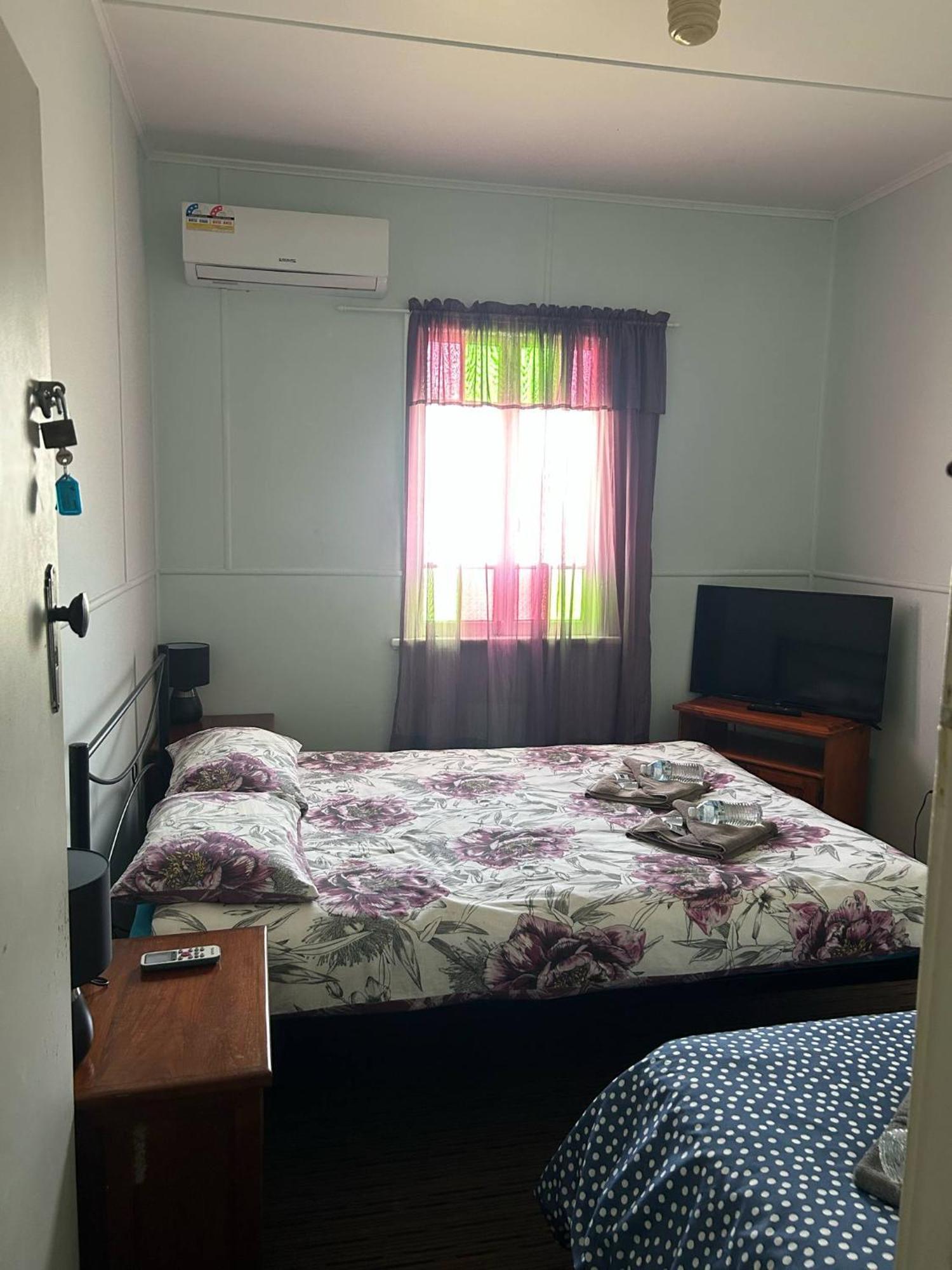 Gundy Pub & Caravan Park Gundiah Luaran gambar